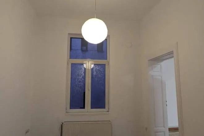 Rent, four bedroom apartment, 80m², Stari Grad, Beograd
