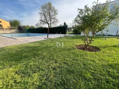 Izdavanje, kuća, 174m², Lastva Grbaljska, Kotor - image 8