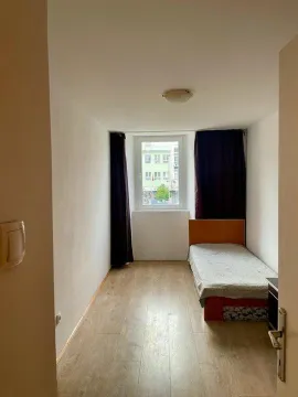 Izdavanje, dvosoban stan, 50m², Centar, Podgorica - image 2