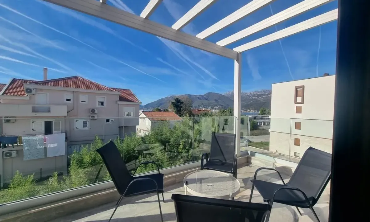 Prodaja, dvosoban stan, 71m², Donja Lastva, Tivat