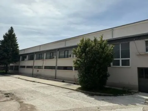 Rent, office space, 3000m², Nikšić, Crna Gora - image 3