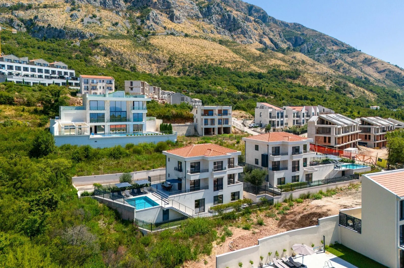 Sale, house, 318m², Reževići, Budva
