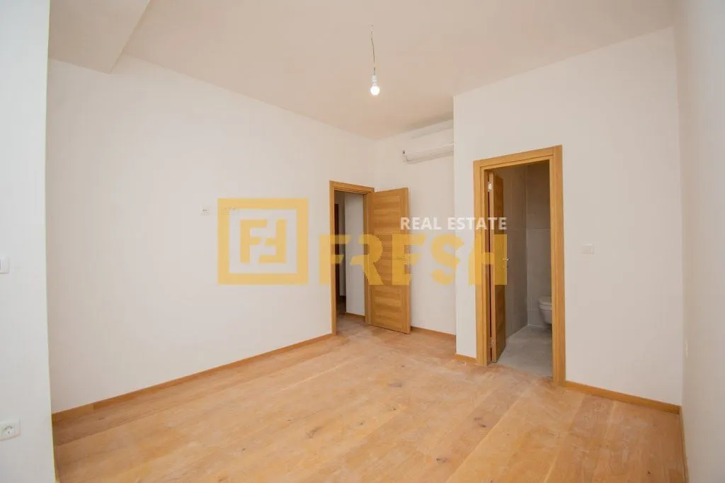 Rent, four bedroom apartment, 150m², Centar, Podgorica
