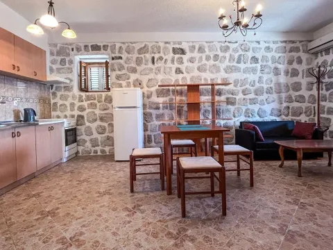 Prodaja, dvosoban stan, 87m², Perast, Kotor - image 11