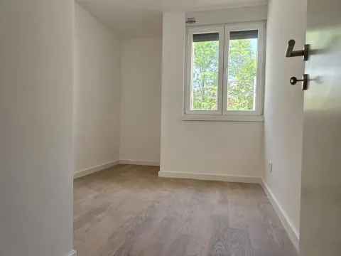 Sale, two bedroom apartment, 60m², Zemun Gornji Grad, Zemun Sve Podlokacije - image 5
