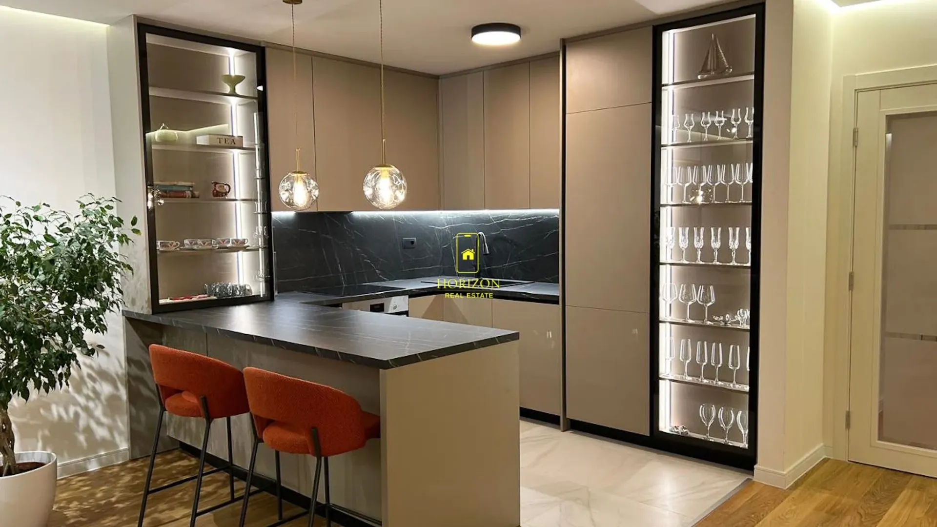 Rent, two bedroom apartment, 108m², Central Point, Podgorica