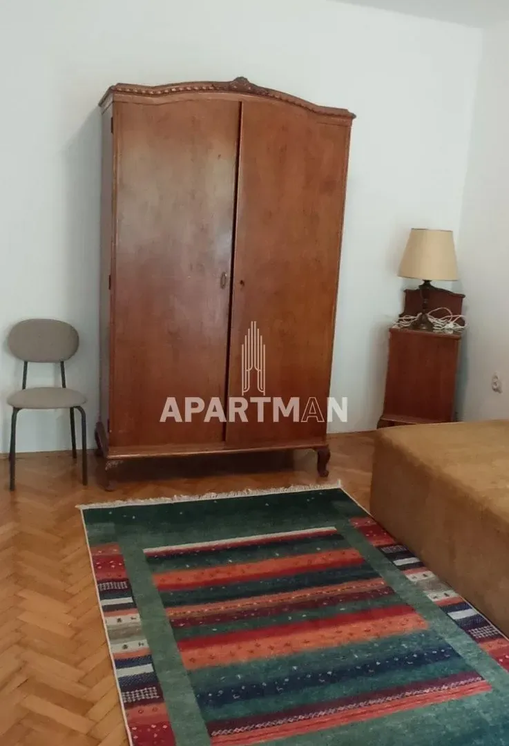 Rent, one bedroom apartment, 32m², Kalenić Pijaca, Vračar Sve Podlokacije