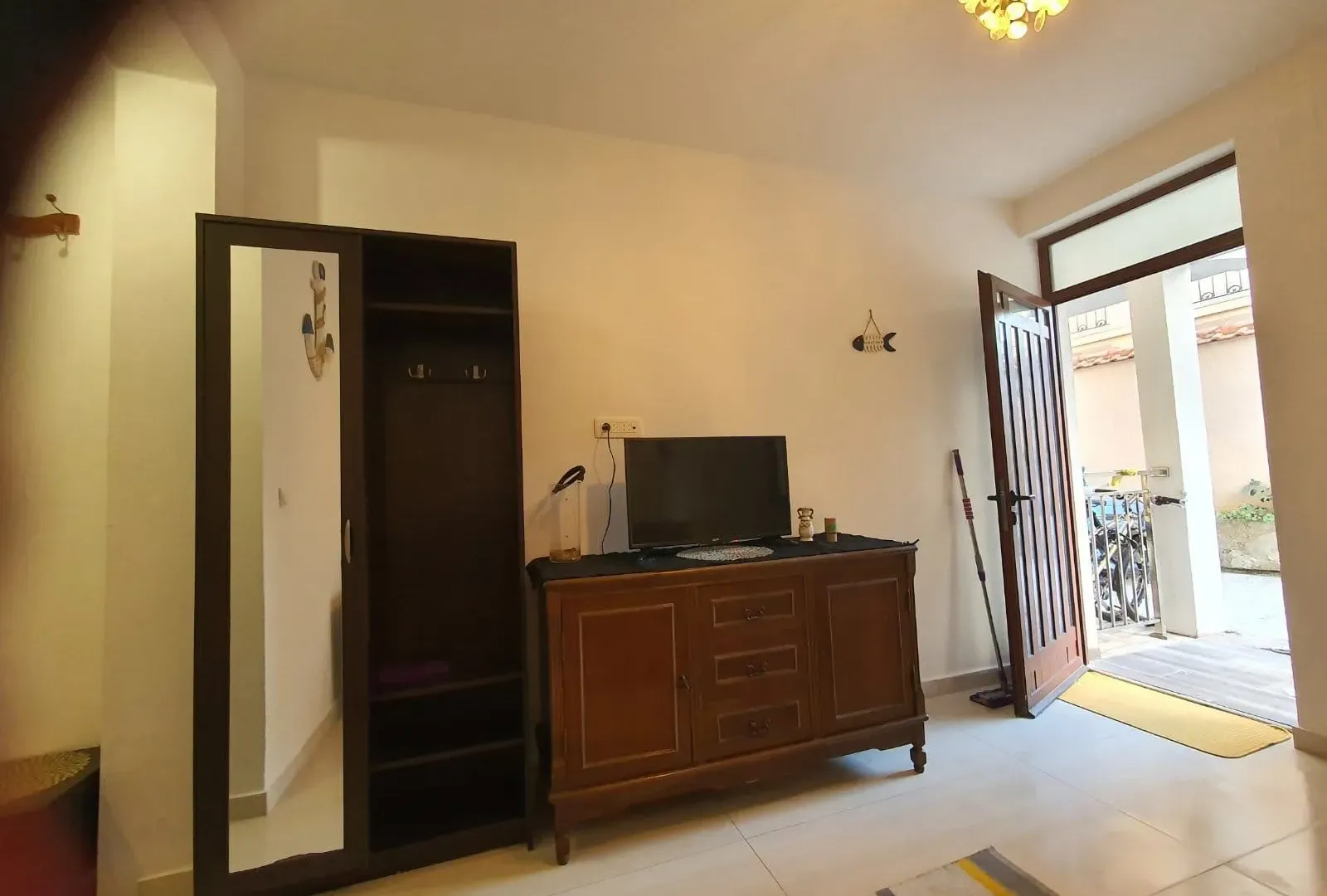 Izdavanje, stan, 17m², Budva, Crna Gora