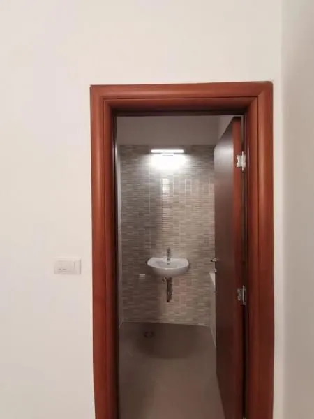 Rent, office space, 84m², Kluz, Zvezdara Sve Podlokacije