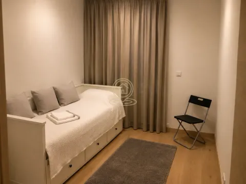 Rent, three bedroom apartment, 69m², Vračar Sve Podlokacije, Beograd - image 6