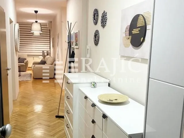 Rent, three bedroom apartment, 88m², Stari Grad, Beograd