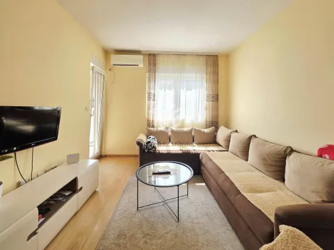 Rent, one bedroom apartment, 46m², City Kvart, Podgorica - image 2