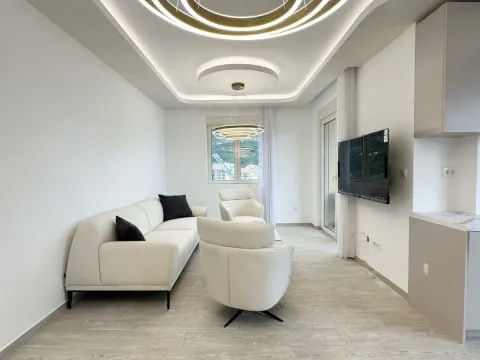 Prodaja, dvosoban stan, 74m², Bečići, Budva