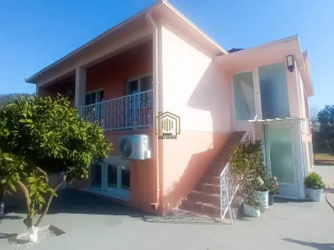 Rent, two bedroom apartment, 104m², Tološi, Podgorica - image 2