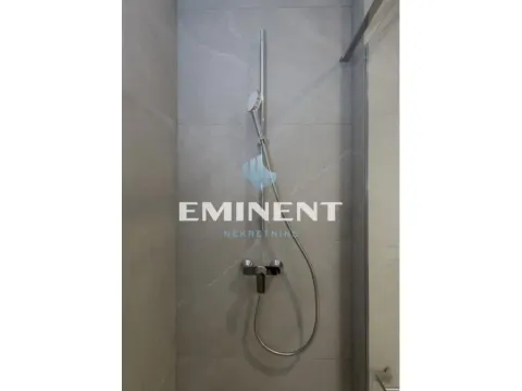 Izdavanje, trosoban stan, 78m², Savski Venac, Beograd - image 8