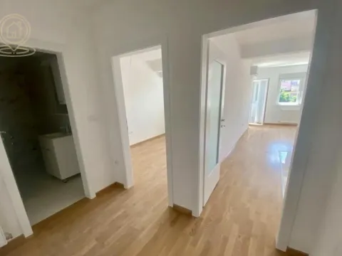 Rent, two bedroom apartment, 52m², Čair, Niš - image 3