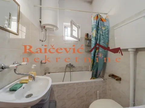 Prodaja, trosoban stan, 71m², Voždovac Sve Podlokacije, Beograd - image 11