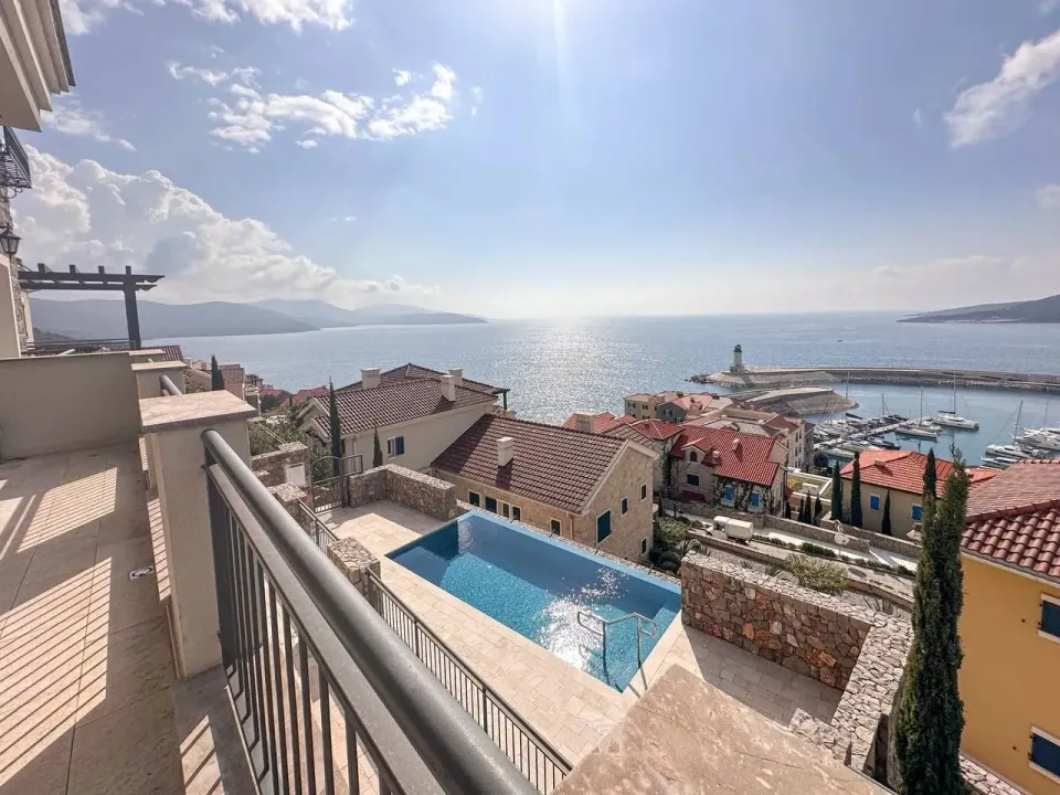 Sale, two bedroom apartment, 114m², Luštica Bay, Tivat