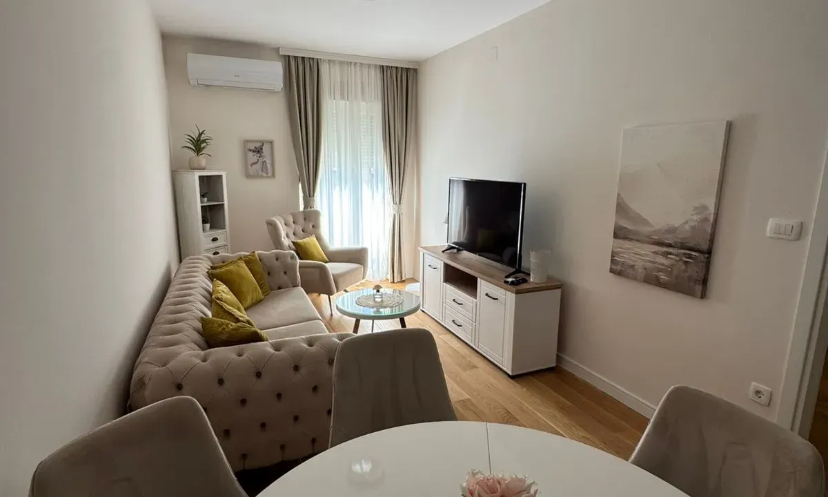 Rent, one bedroom apartment, 45m², Central Point, Podgorica