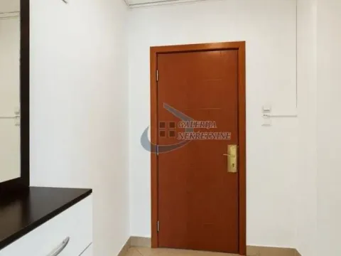 Sale, studio apartment, 33m², Autokomanda, Voždovac Sve Podlokacije - image 10