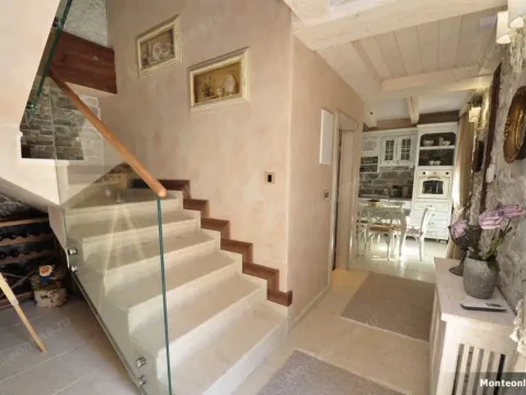 Prodaja, kuća, 105m², Tivat, Crna Gora - image 8