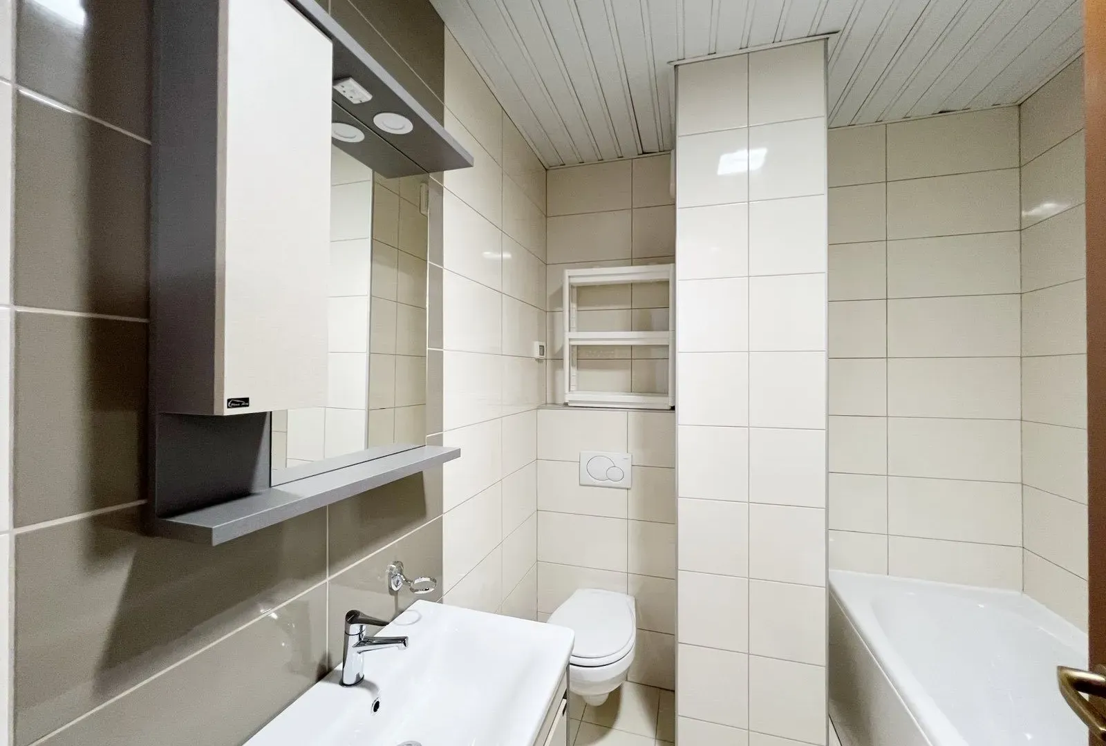 Rent, two bedroom apartment, 68m², City Kvart, Podgorica