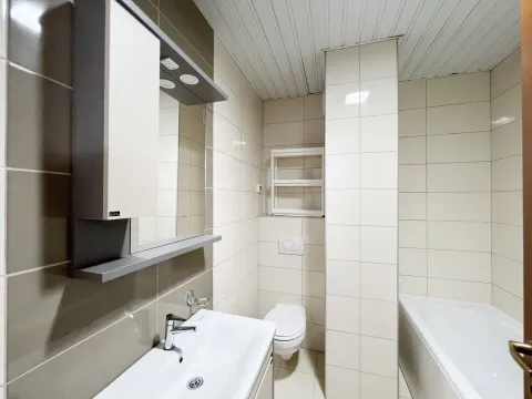 Rent, two bedroom apartment, 68m², City Kvart, Podgorica - image 9