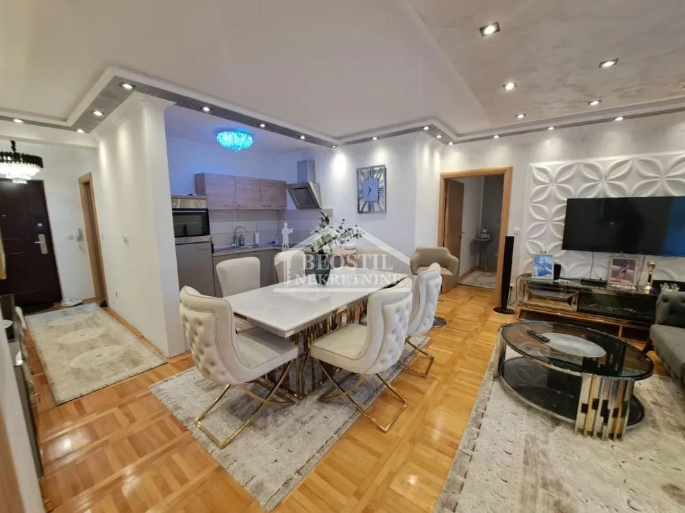 Prodaja, trosoban stan, 61m², Grocka, Beograd