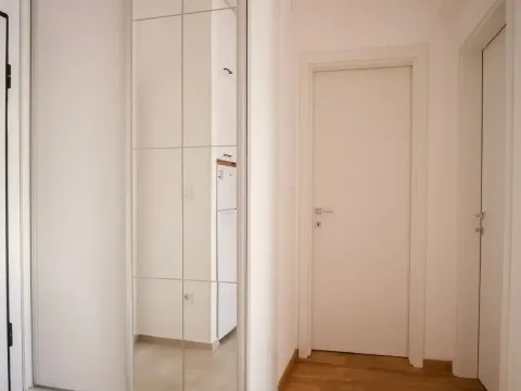 Rent, one bedroom apartment, 45m², Stari Aerodrom, Podgorica - image 8