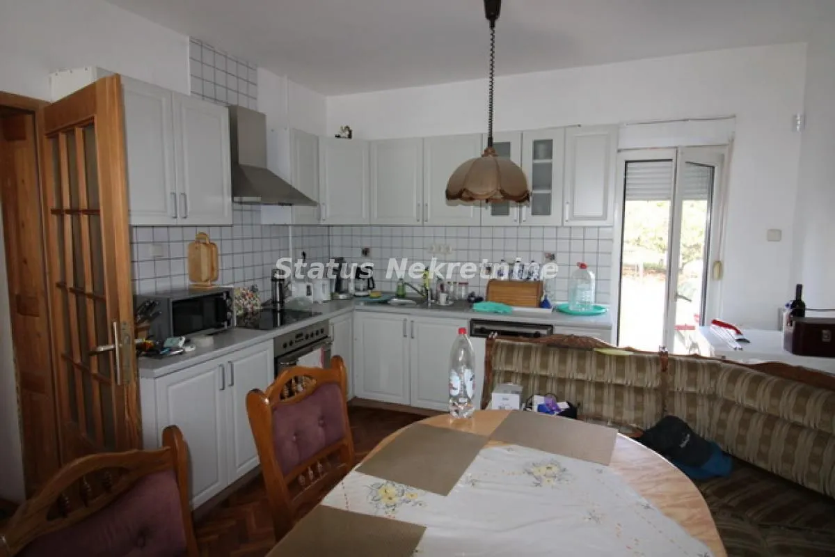 Prodaja, kuća, 332m², Zrenjanin, Srbija