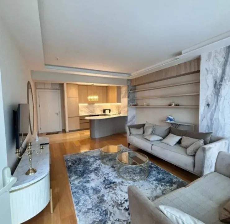 Izdavanje, dvosoban stan, 87m², Budva, Crna Gora