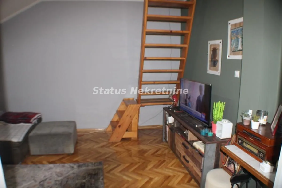 Prodaja, dvosoban stan, 77m², Stari grad, Novi Sad