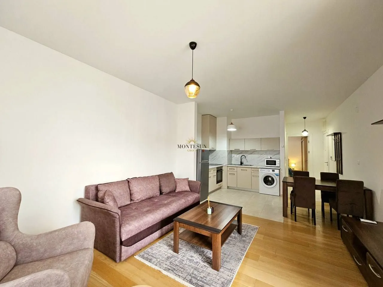 Rent, one bedroom apartment, 47m², Bečići, Budva