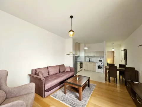 Rent, one bedroom apartment, 47m², Bečići, Budva - image 26