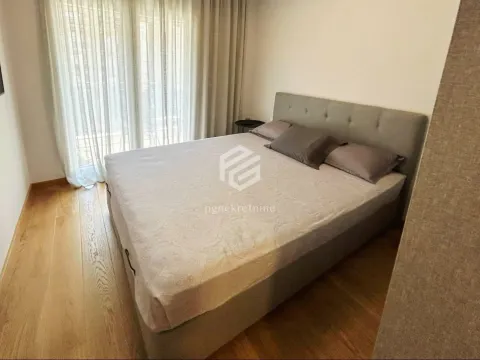 Izdavanje, jednosoban stan, 48m², City Kvart, Podgorica - image 4