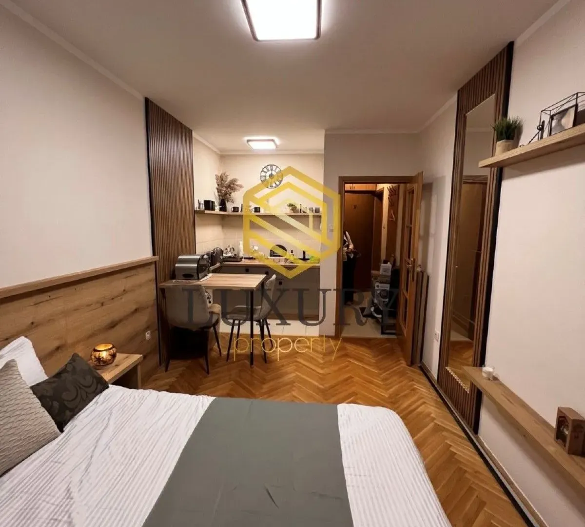 Prodaja, garsonjera, 24m², Blok 6, Podgorica