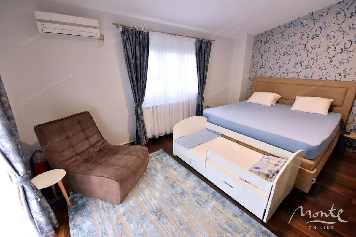 Prodaja, kuća, 175m², Podgorica, Crna Gora