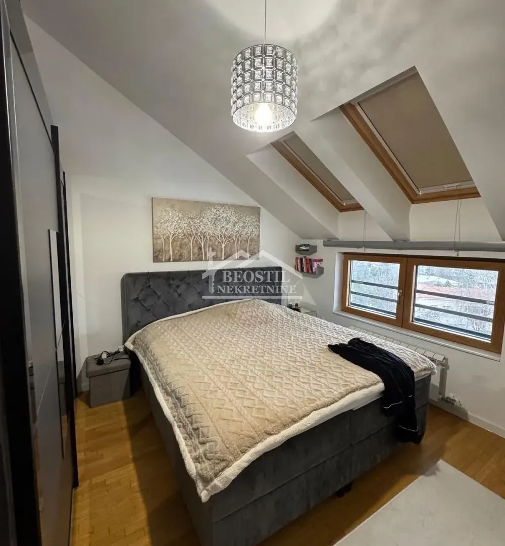 Prodaja, trosoban stan, 66m², Zemun Sve Podlokacije, Beograd