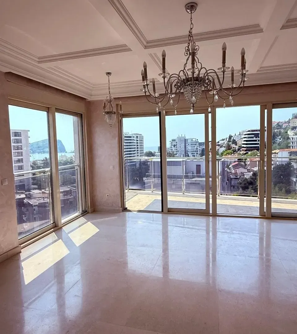 Prodaja, trosoban stan, 326m², Budva, Crna Gora