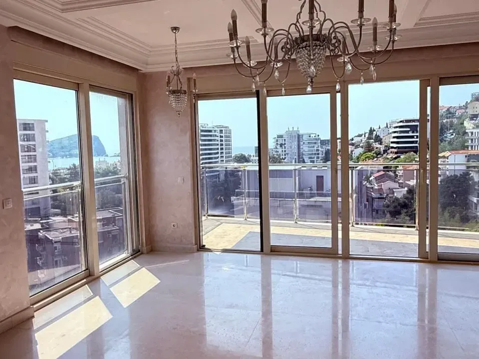 Prodaja, trosoban stan, 326m², Budva, Crna Gora