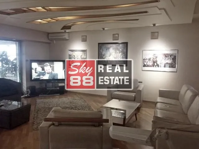 Sale, house, 400m², Voždovac Sve Podlokacije, Beograd