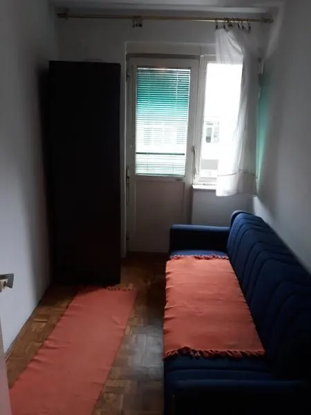 Izdavanje, dvosoban stan, 37m², Sajmište, Novi Sad