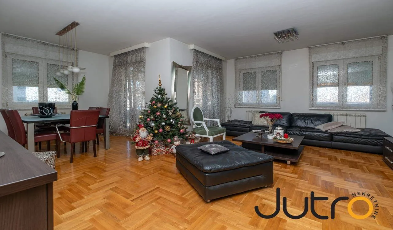 Prodaja, trosoban stan, 164m², Podgorica, Crna Gora