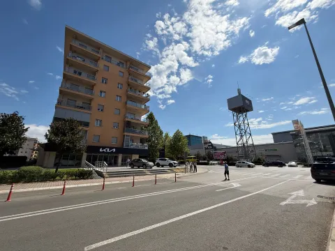 Rent, two bedroom apartment, 75m², City Kvart, Podgorica - image 1