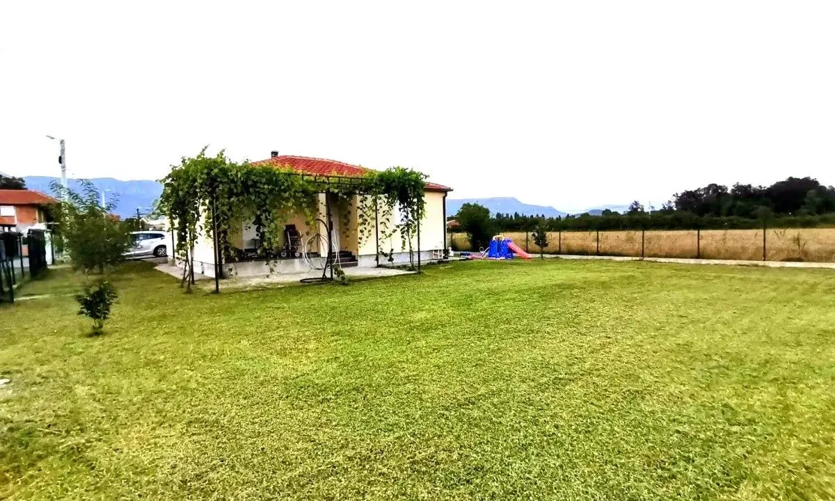 Rent, house, 70m², Kosić, Danilovgrad