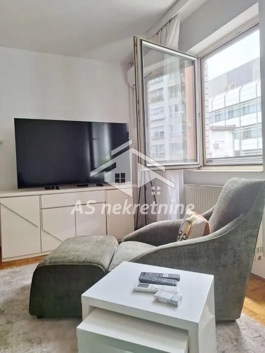 Rent, two bedroom apartment, 55m², Tašmajdan, Palilula Sve Podlokacije