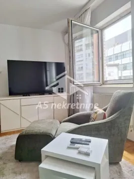 Rent, two bedroom apartment, 55m², Tašmajdan, Palilula Sve Podlokacije - image 4
