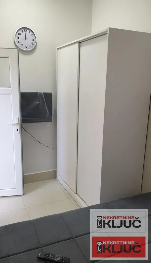 Izdavanje, jednosoban stan, 50m², Petrovaradin, Novi Sad