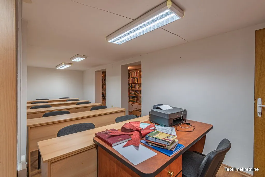 Sale, office space, 535m², Banovo Brdo, Beograd