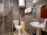 Izdavanje, dvosoban stan, 54m², Centar, Budva - image 8